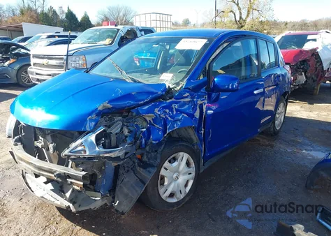 2011 Nissan Versa 1.8S z USA, uszkodzony, nr VIN 3N1BC1CP1BL368341